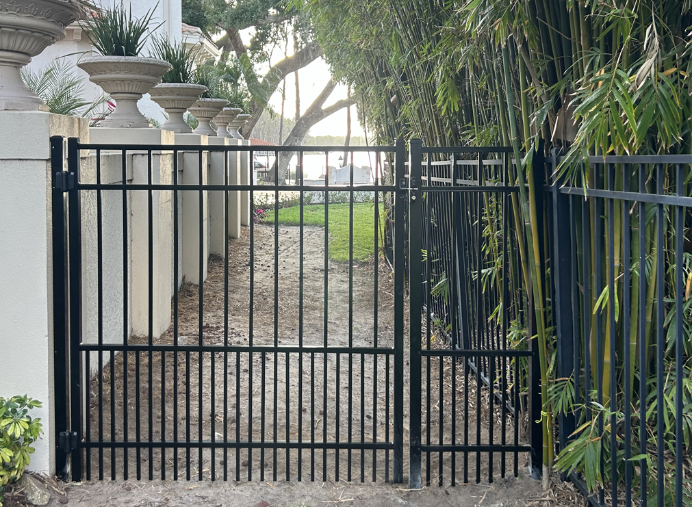 Aluminum Fencing Puppy Pickets 5H Aluminum Fencing