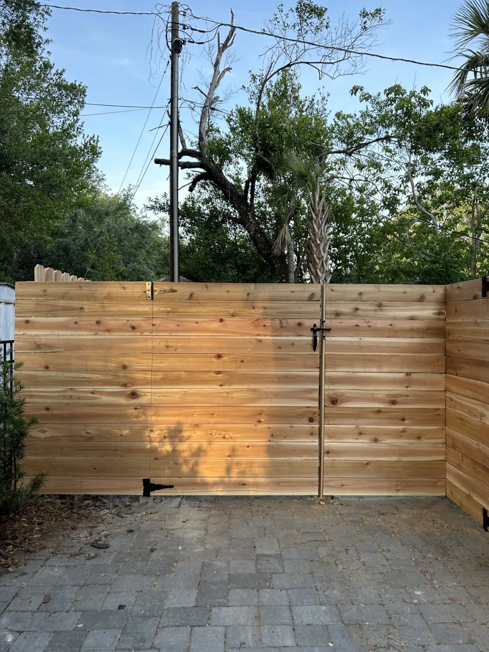 Natural wood Horizontal fencing